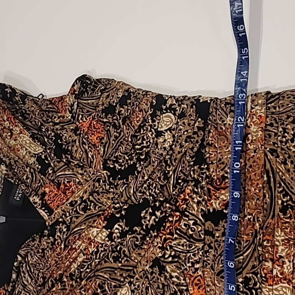 Adrianna Papell Paisley Horizontal Pleats Sleeveless V-Neck Dress Brown 6 - Picture 10 of 12